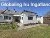Elad csaldi hz Madaras, 	Honvd utca