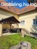 Kisnmedi kzpontjban 118 m2-es, 4 szobs, feljtott tgla
