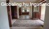 Bocskaikertben, csendes utcn, fldszintes, 243 m2-es, nappa
