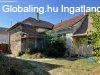 Eleken feljtand csaldi hz a kzpontban elad